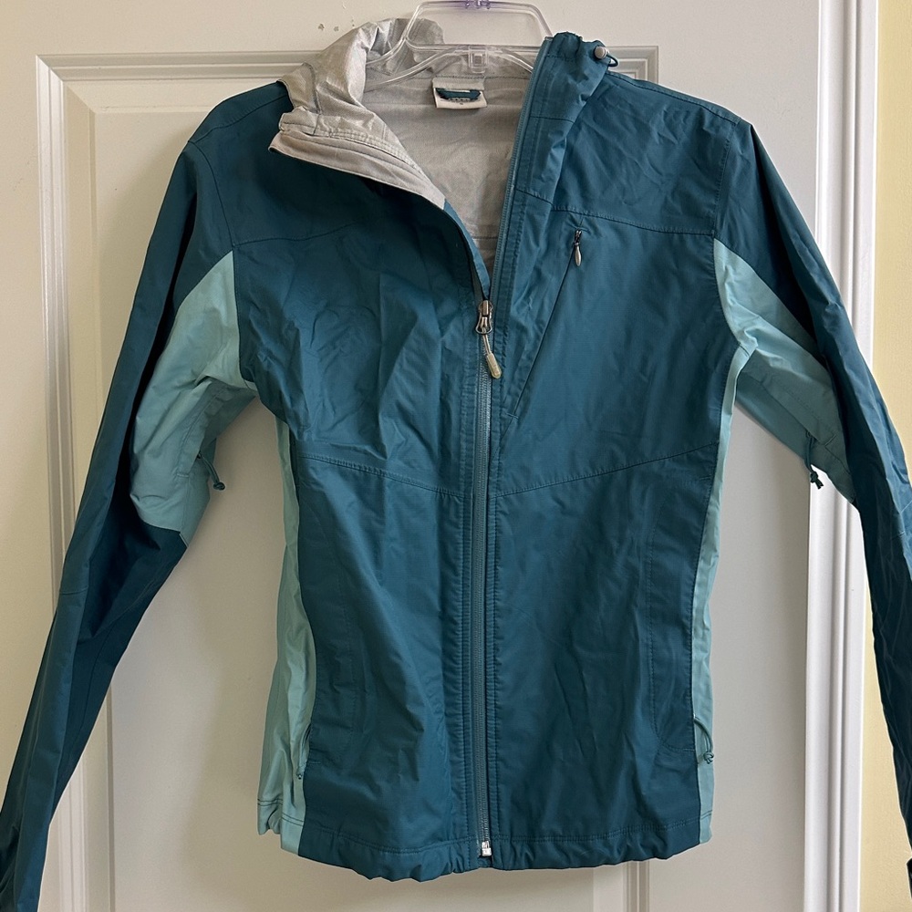 Alpine designs rain jacket